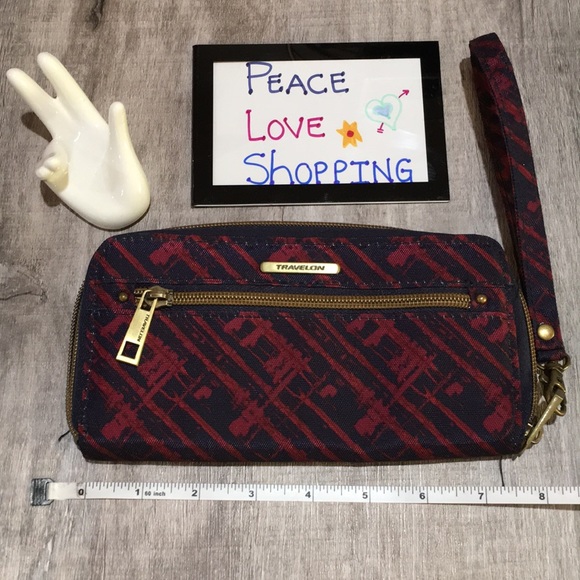 Travelon Wristlet/ Wallet - Picture 1 of 7